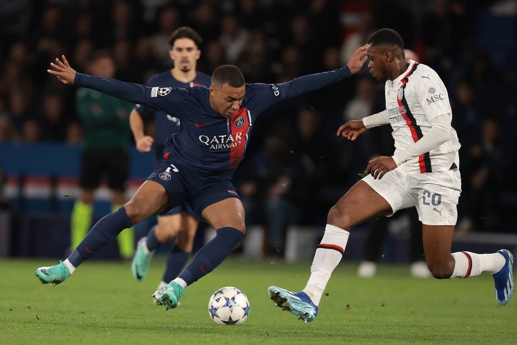 仅是队友 仅是队友