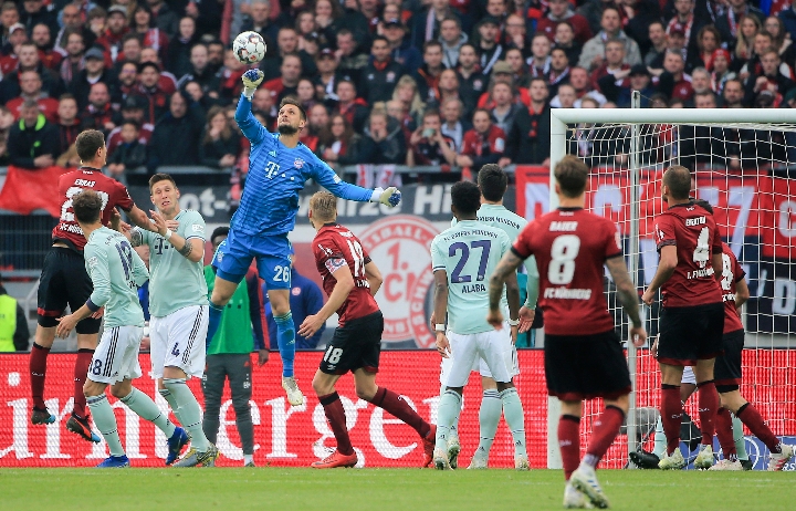 影响了他的 影响了他的